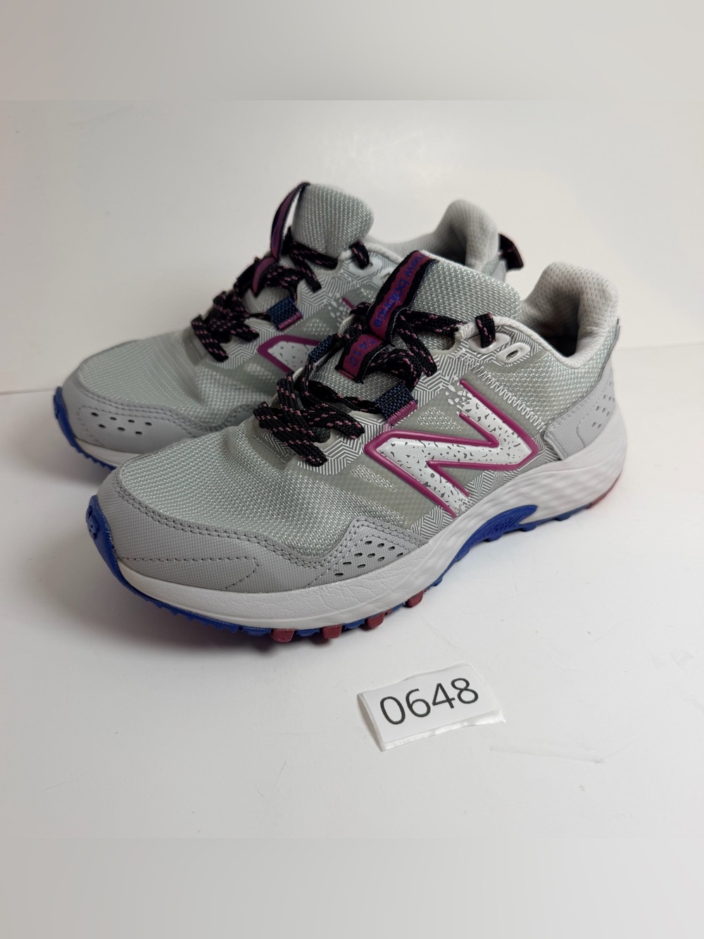 Kids Lightweight Athletic Sneakers - Gray with Pink Accent